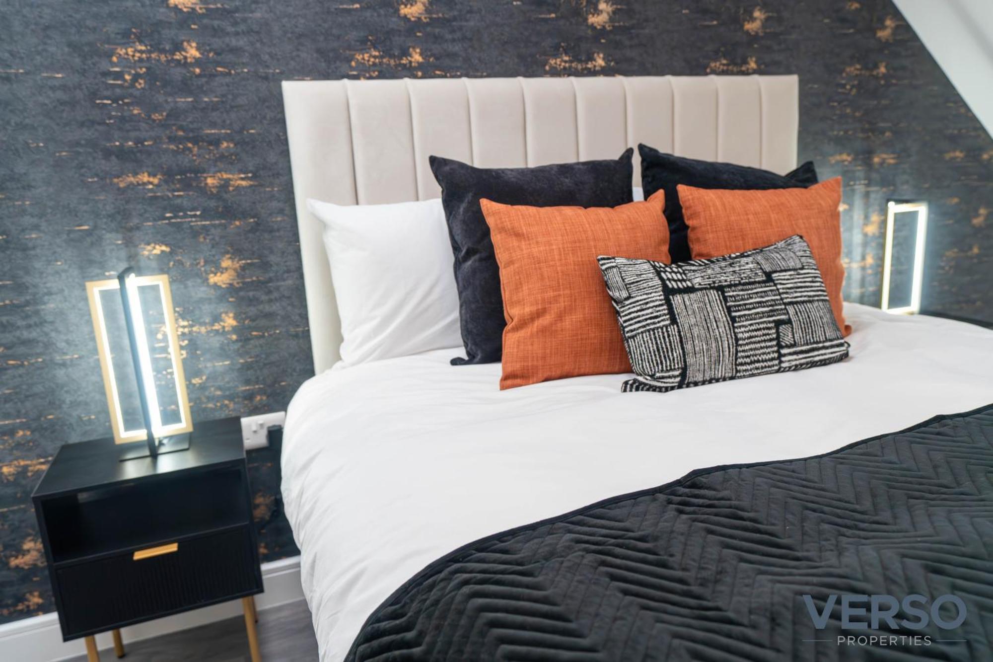 New 5 X Luxury In Derby, Ideal For Individuals, Couples, Business Or Corporate Guests, Close To Rolls Royce, Donington Park, East Midlands Airport Apartment *