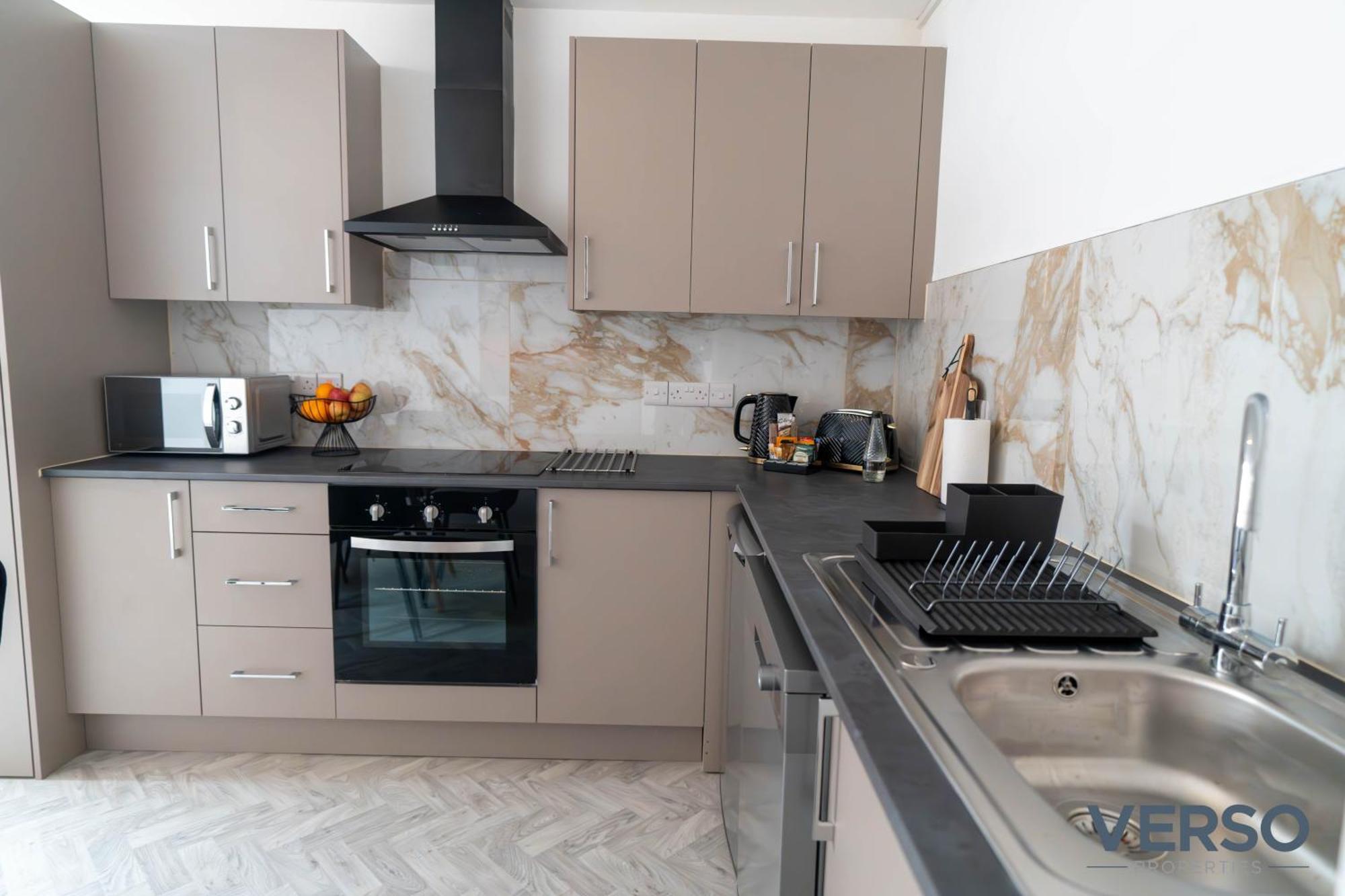 Apartment New 5 X Luxury In Derby, Ideal For Individuals, Couples, Business Or Corporate Guests, Close To Rolls Royce, Donington Park, East Midlands Airport